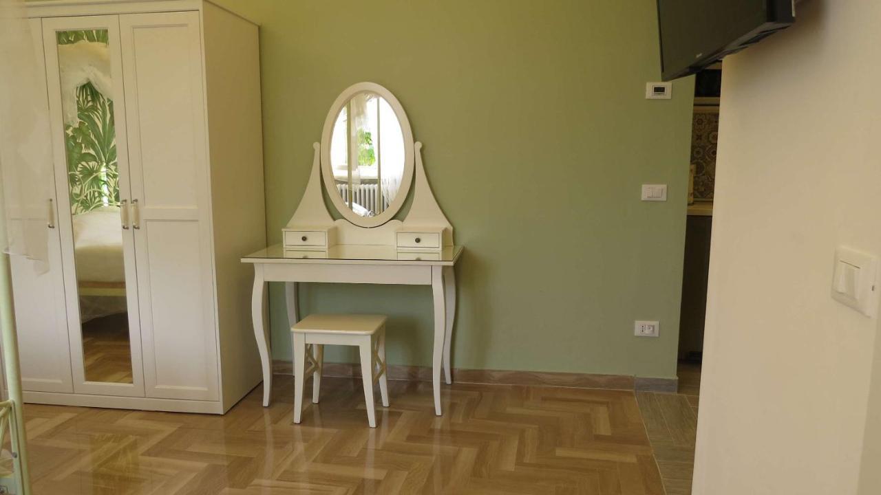 Il Gelso Di Barcuzzi Bed and Breakfast Lonato Εξωτερικό φωτογραφία