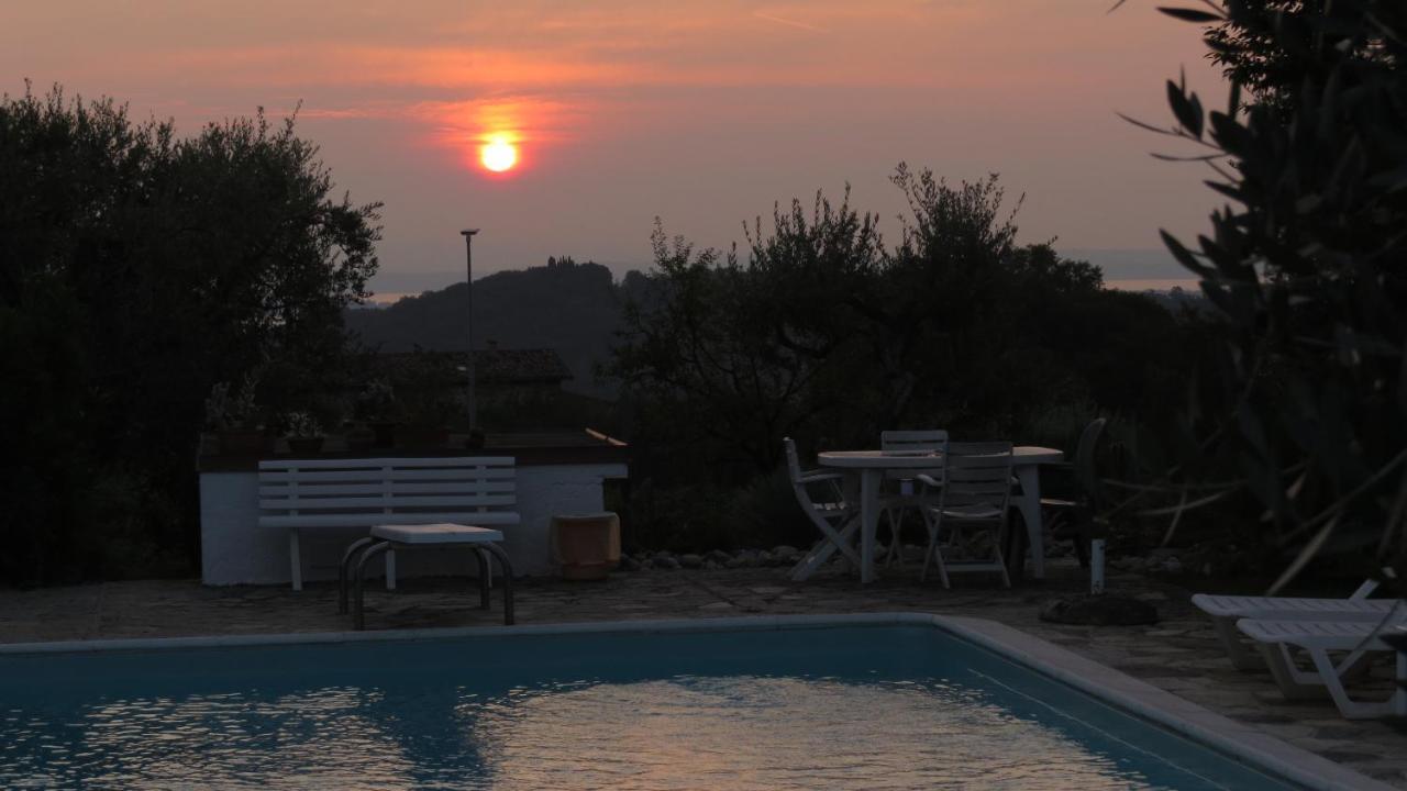 Il Gelso Di Barcuzzi Bed and Breakfast Lonato Εξωτερικό φωτογραφία