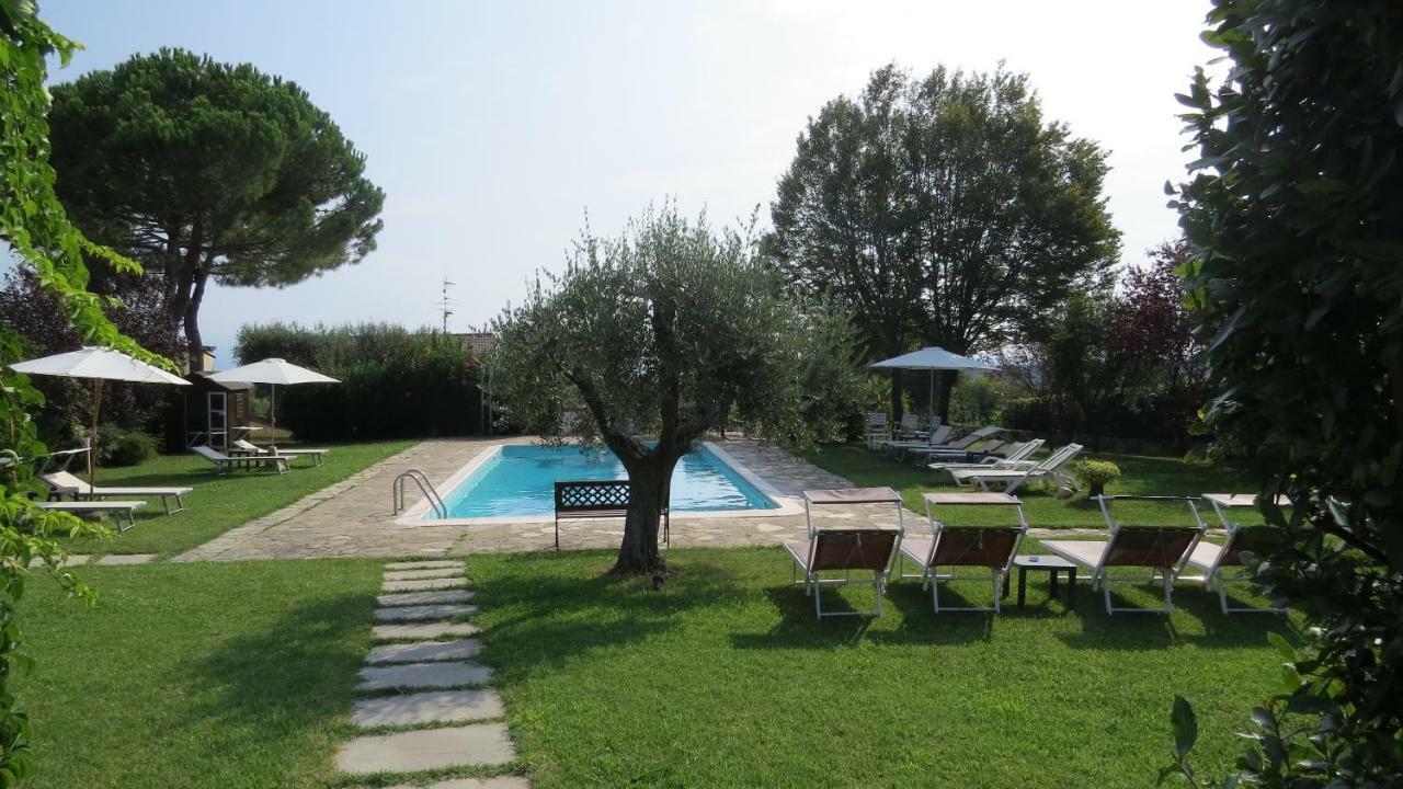 Il Gelso Di Barcuzzi Bed and Breakfast Lonato Εξωτερικό φωτογραφία